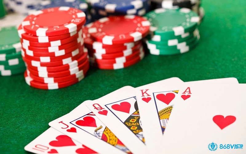 Poker là một trong những hình thức giải trí hấp dẫn và nhận được nhiều sự ưa chuộng nhất hiện nay